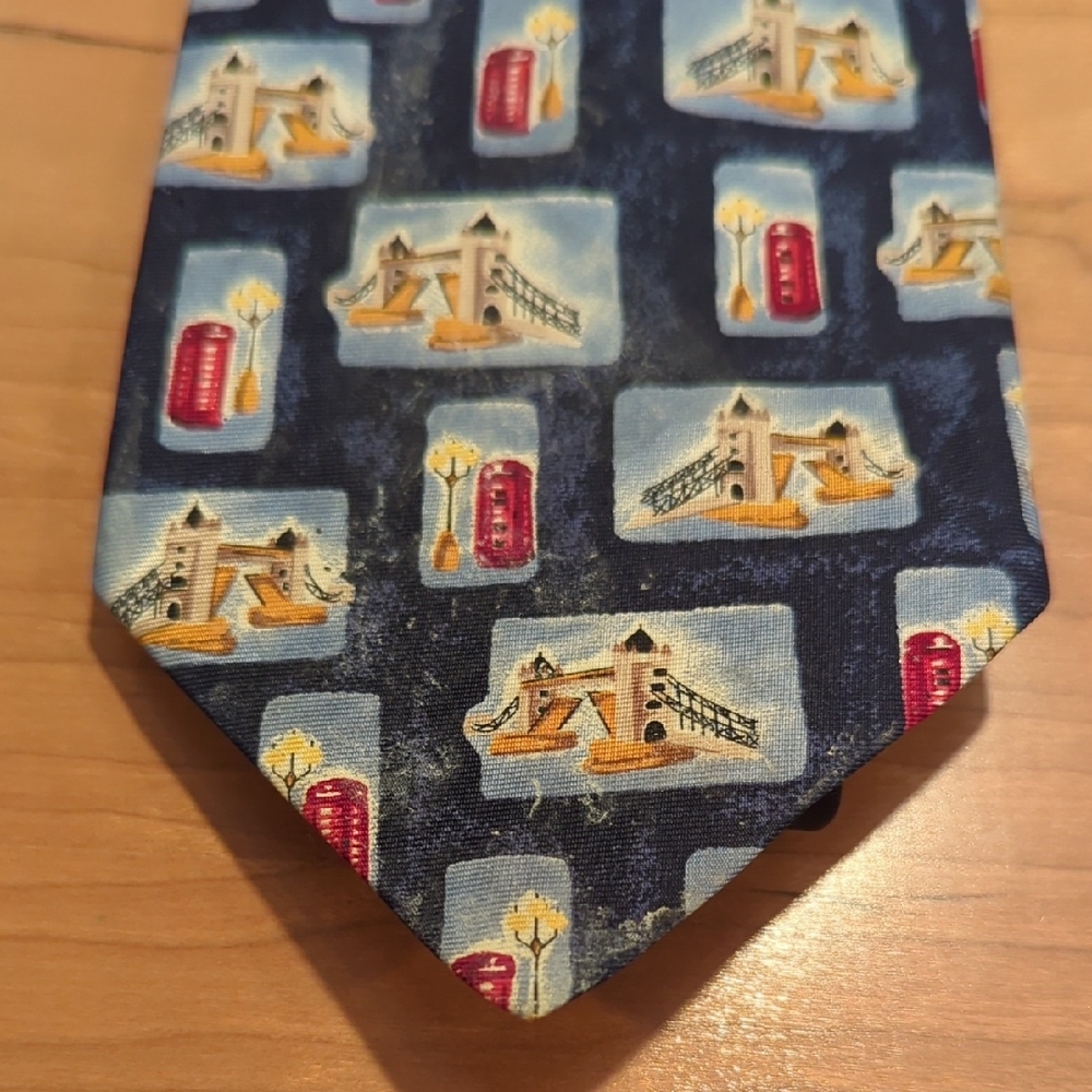 London Bridge Pattern Navy Blue Silk Necktie